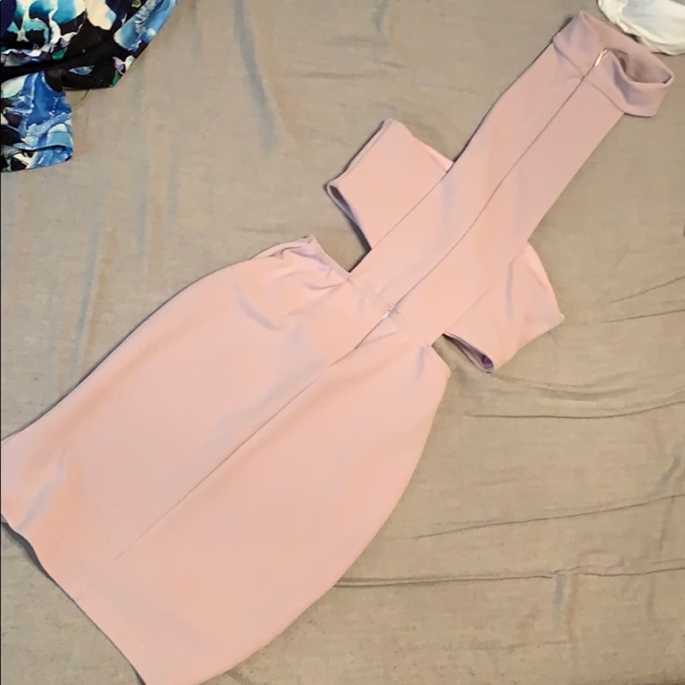 Missguided cutout dress size 1 - Picture 3 of 3
